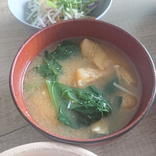 ほうれん草と油揚げの味噌汁